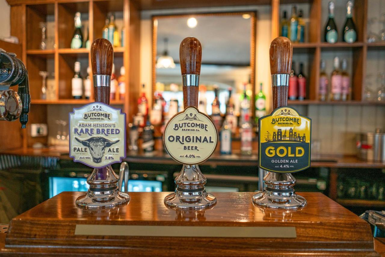The Kings Arms Hotel Melksham Εξωτερικό φωτογραφία