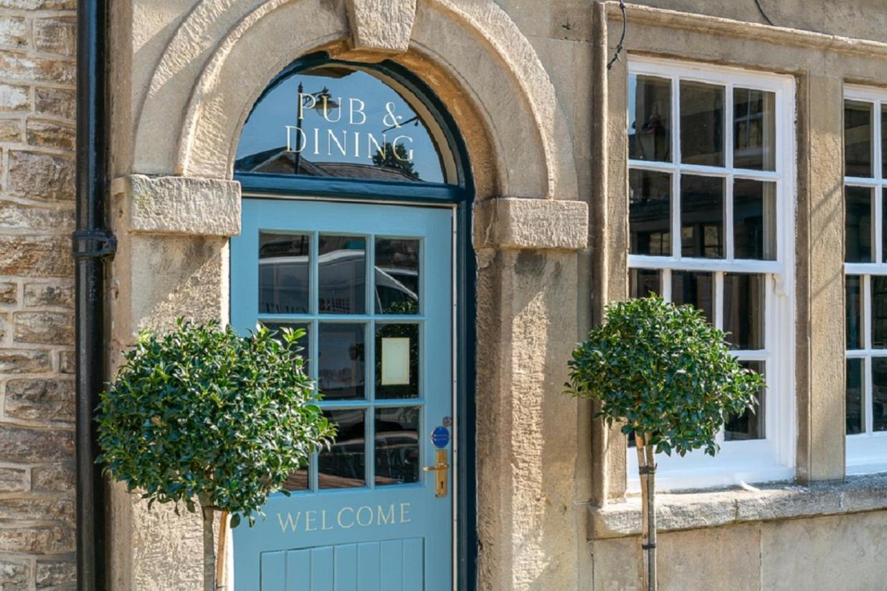 The Kings Arms Hotel Melksham Εξωτερικό φωτογραφία