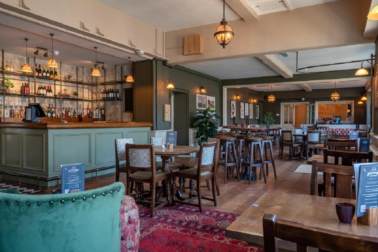 The Kings Arms Hotel Melksham Εξωτερικό φωτογραφία