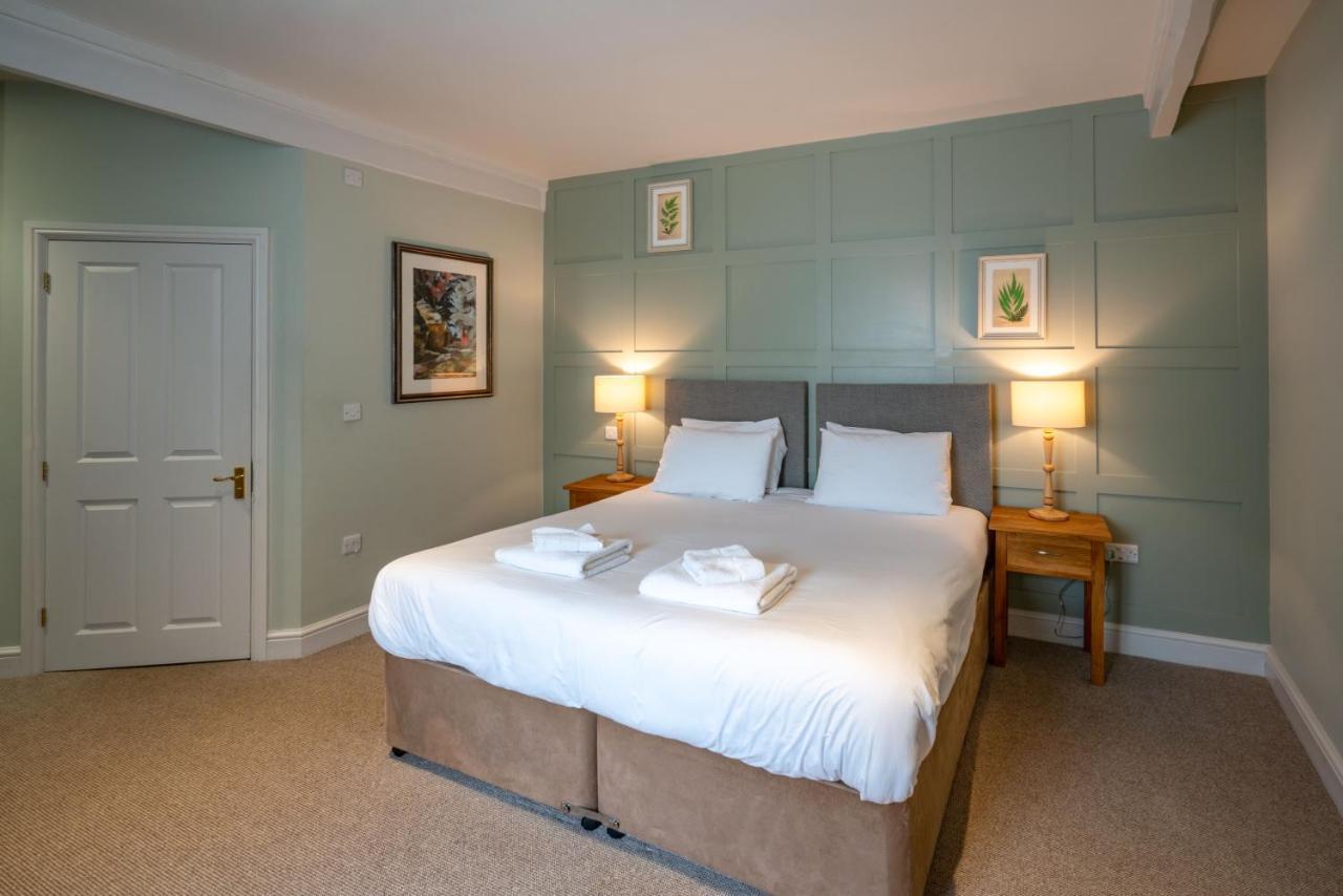 The Kings Arms Hotel Melksham Εξωτερικό φωτογραφία
