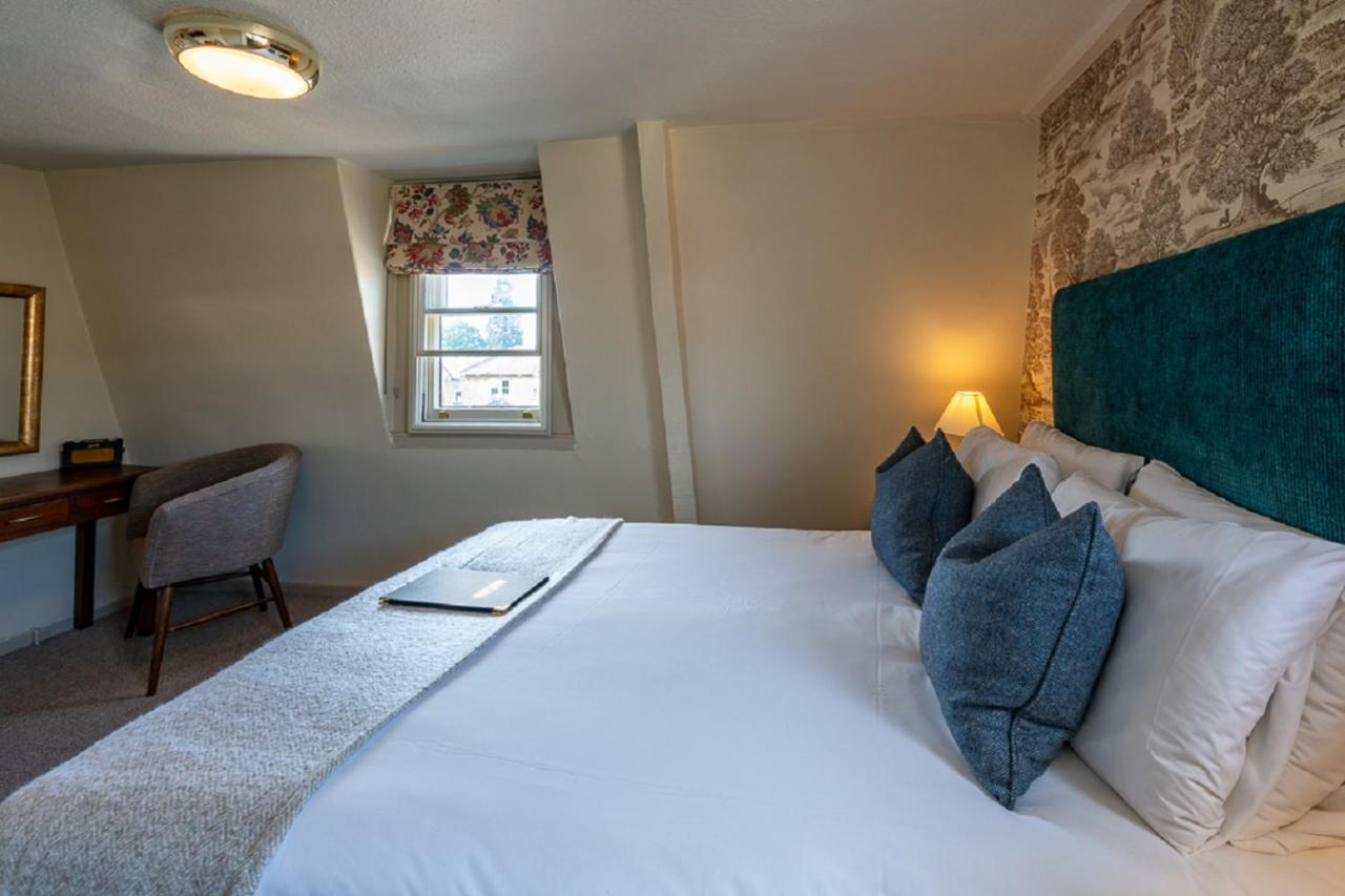 The Kings Arms Hotel Melksham Εξωτερικό φωτογραφία