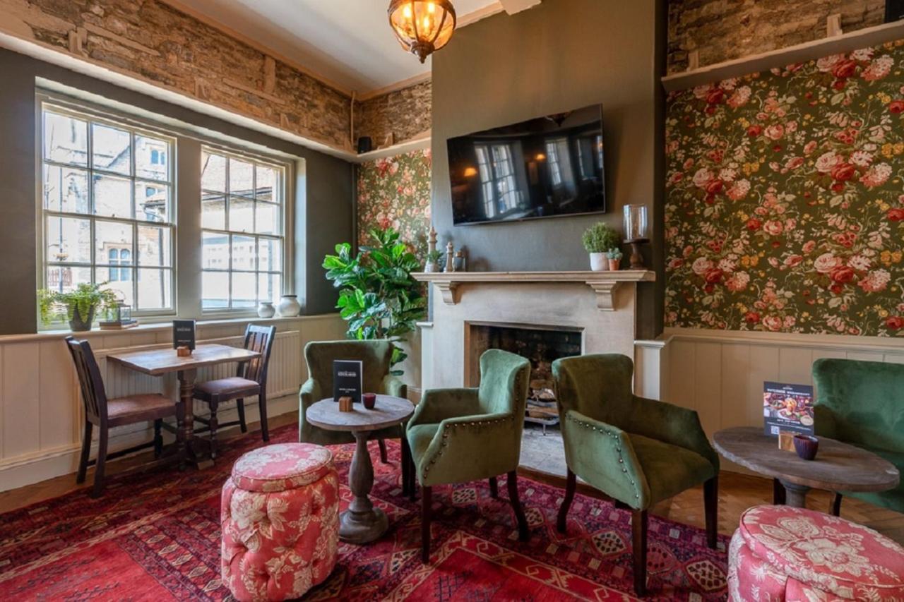 The Kings Arms Hotel Melksham Εξωτερικό φωτογραφία