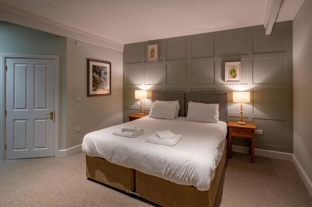The Kings Arms Hotel Melksham Εξωτερικό φωτογραφία