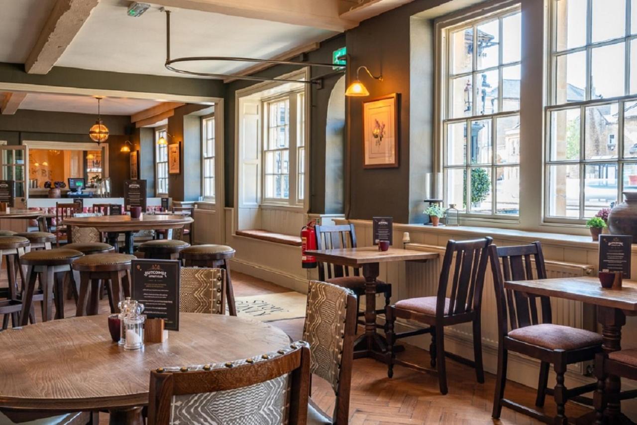The Kings Arms Hotel Melksham Εξωτερικό φωτογραφία