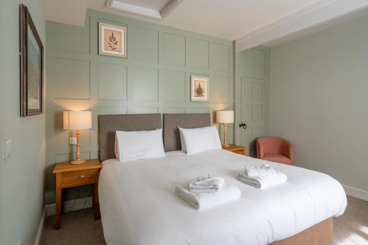 The Kings Arms Hotel Melksham Εξωτερικό φωτογραφία