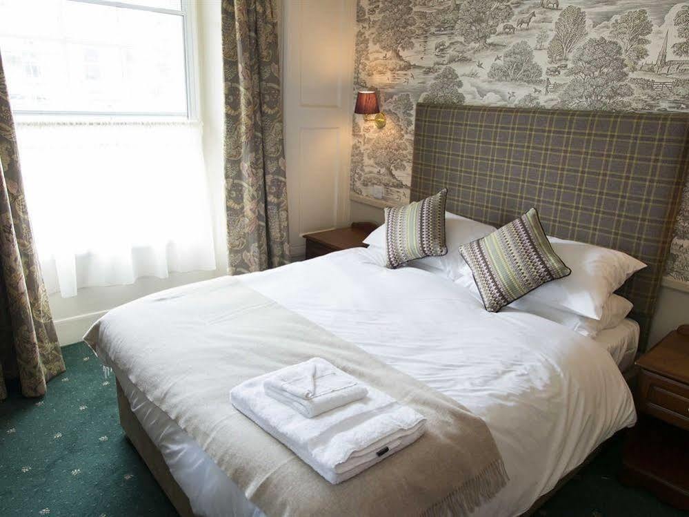 The Kings Arms Hotel Melksham Εξωτερικό φωτογραφία