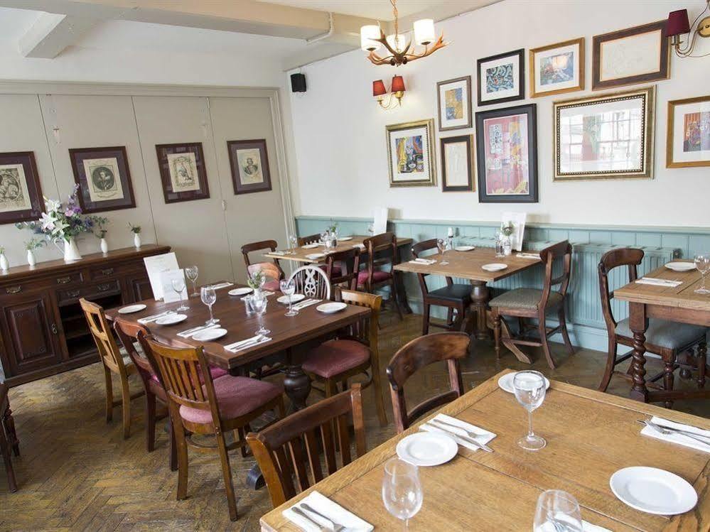 The Kings Arms Hotel Melksham Εξωτερικό φωτογραφία