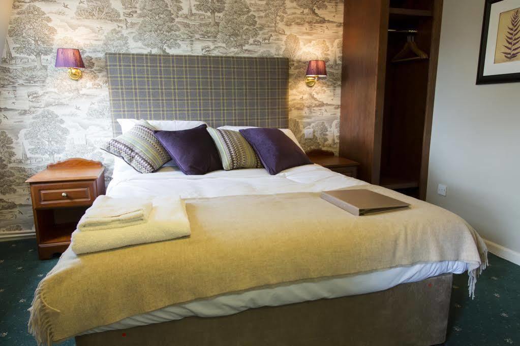 The Kings Arms Hotel Melksham Εξωτερικό φωτογραφία